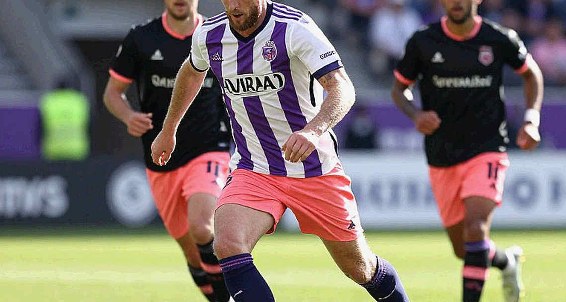 Lorente's Silent Exit: Valencia's Project and Mexico's Invisible Ledger