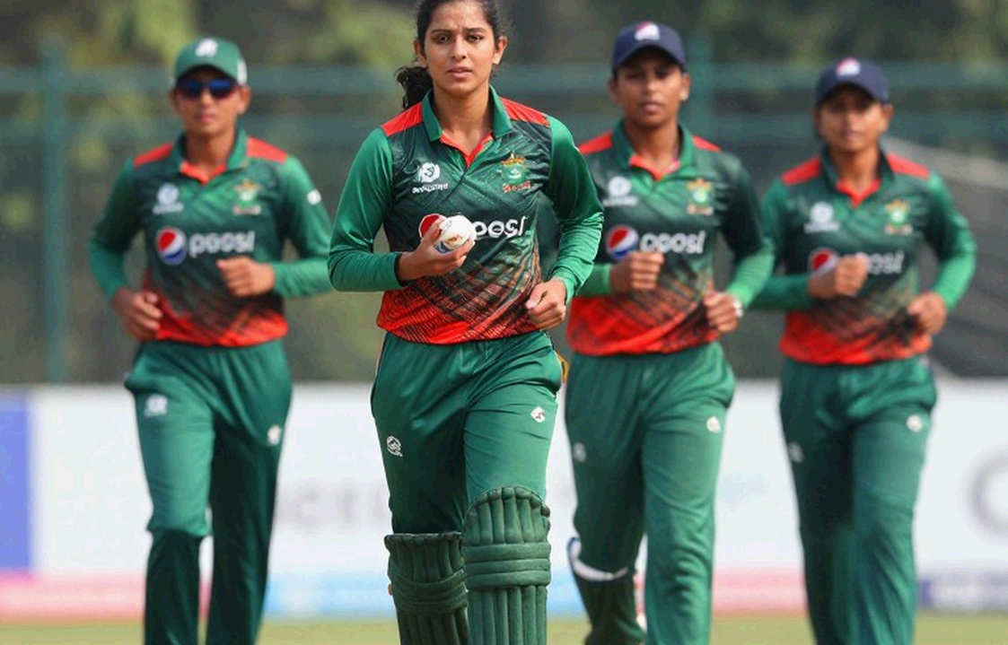 ৬২ বলে ৫০ — এমসিএ সুপার প্রিমিয়ার লিগ ২০২৬: দিনুরা কালুপাহানার ইনিংস আর হাইলাইট-ক্লিপের কাঠামো